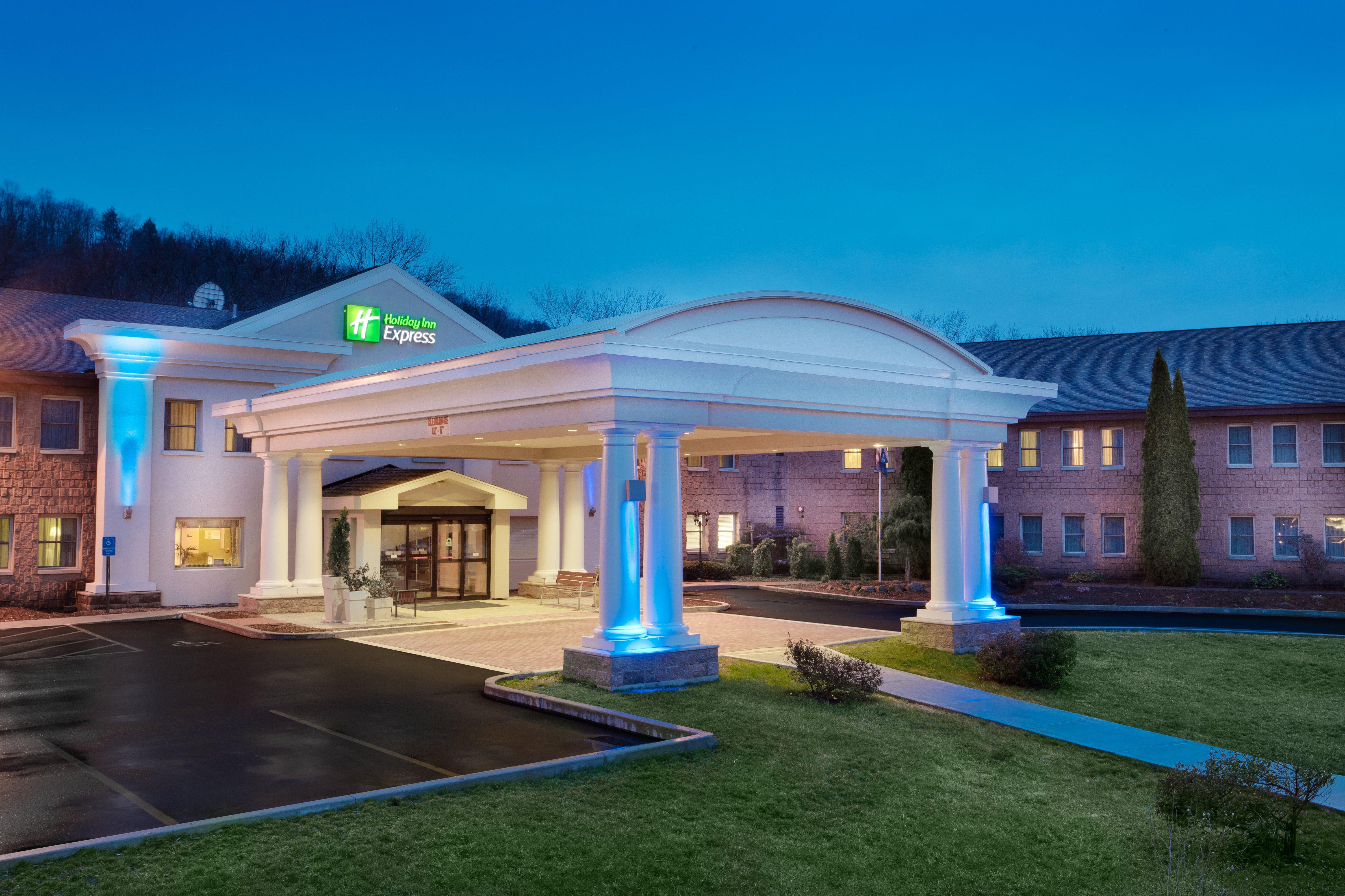 Best Western Owego Inn Экстерьер фото
