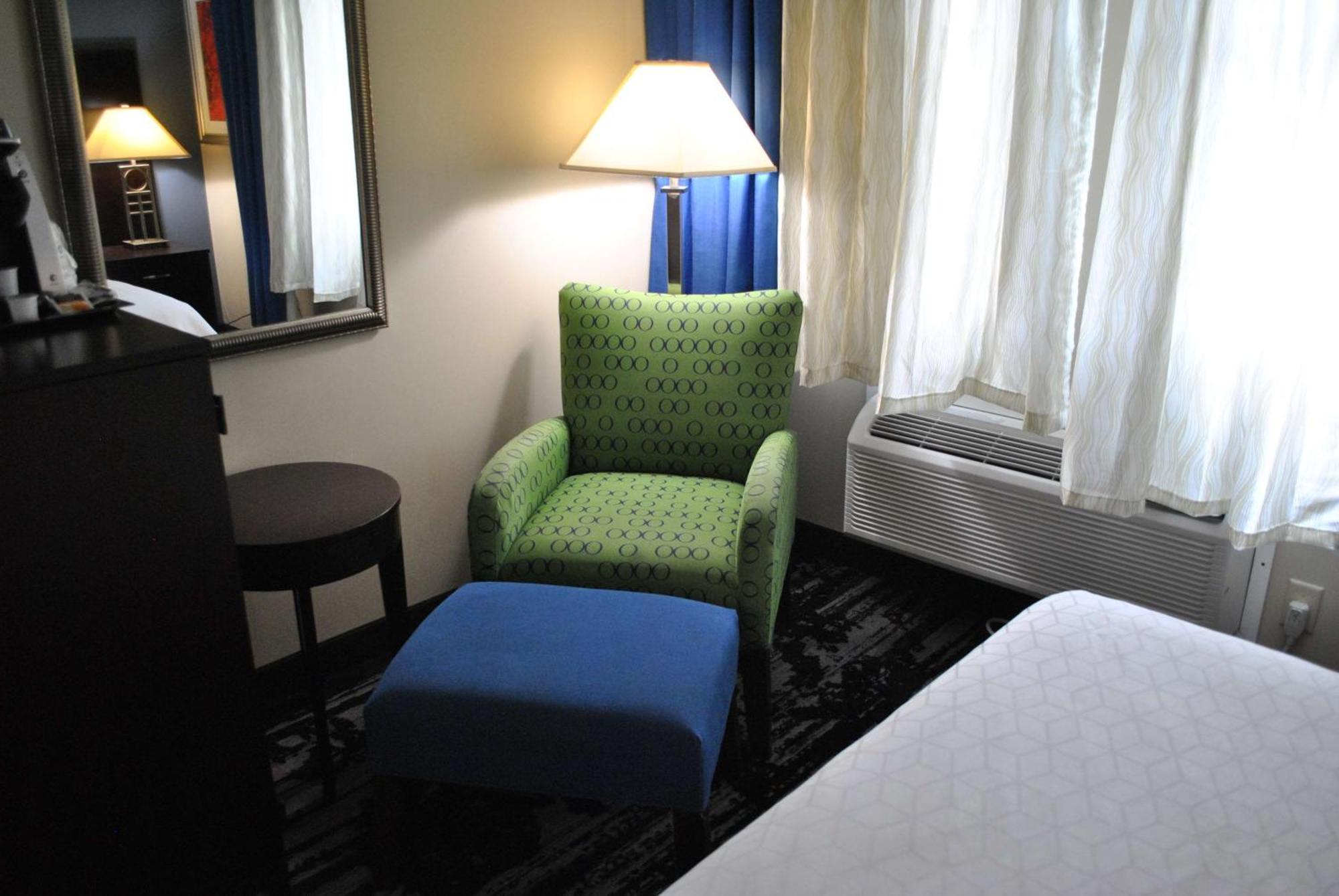 Best Western Owego Inn Экстерьер фото