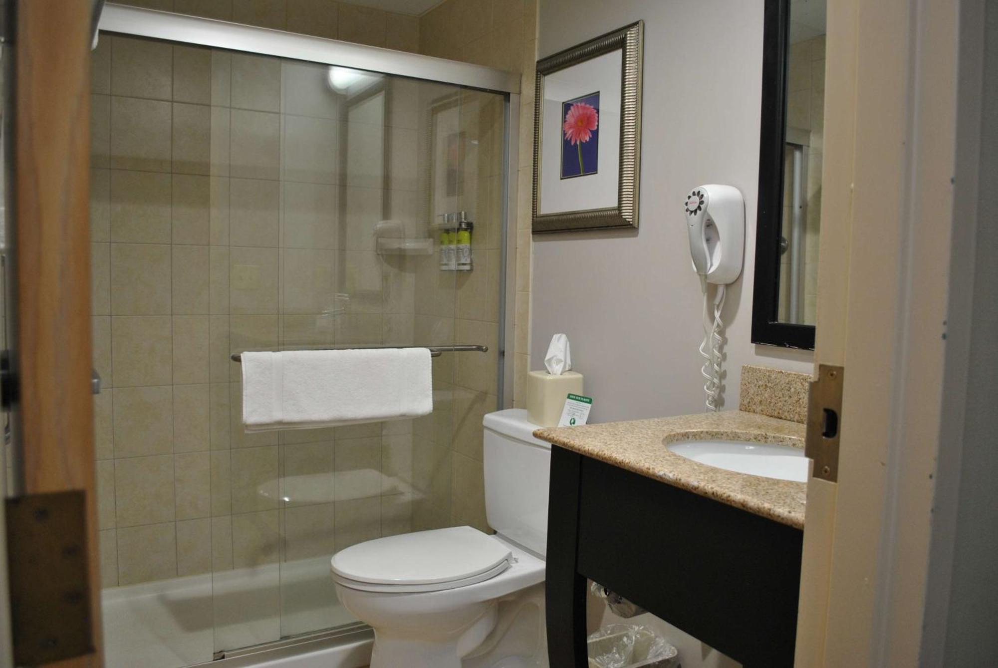 Best Western Owego Inn Экстерьер фото